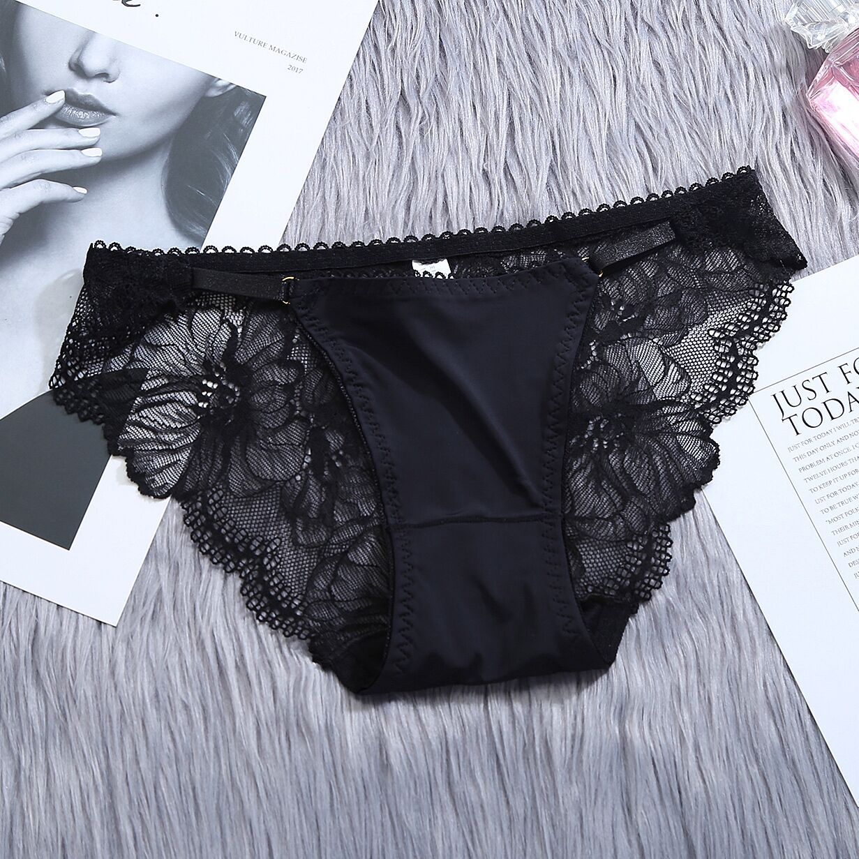 New style thin transparent lace ice silk seamless underwear