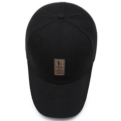 Fashionable and casual baseball cap