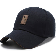 Fashionable and casual baseball cap