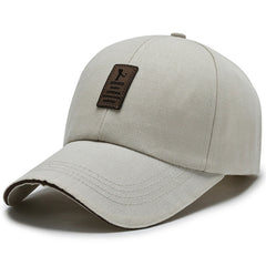 Fashionable and casual baseball cap