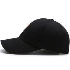 Fashionable and casual baseball cap