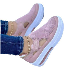 Breathable casual shoes