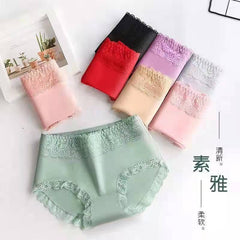 Breathable skin-friendly lace panties