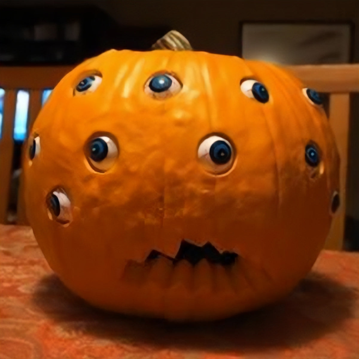 Resin crafts multi-eyed squinting pumpkin Halloween decorations