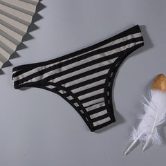 Simple Breathable Striped Low-waist Briefs