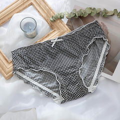 Ice Silk Letter Print Ruffled Seamless Briefs
