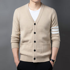 2023 New Style Pocket Knitted Cardigan