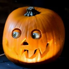 Resin crafts multi-eyed squinting pumpkin Halloween decorations