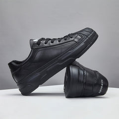 2023 New Men's Leather Casual White Shoes