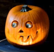 Resin crafts multi-eyed squinting pumpkin Halloween decorations