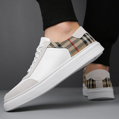 Men's Genuine Leather Soft Sole Large Size Versatile Casual Sneakers