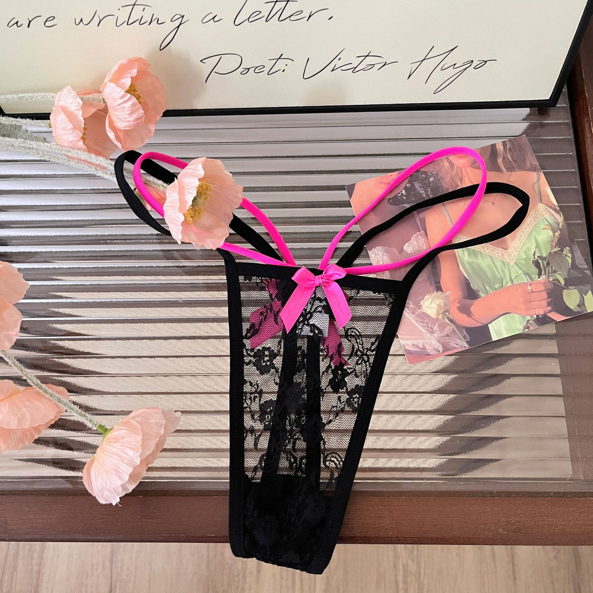 Sexy Low Waist Lace Bowknot Cross Strap Seamless Thong