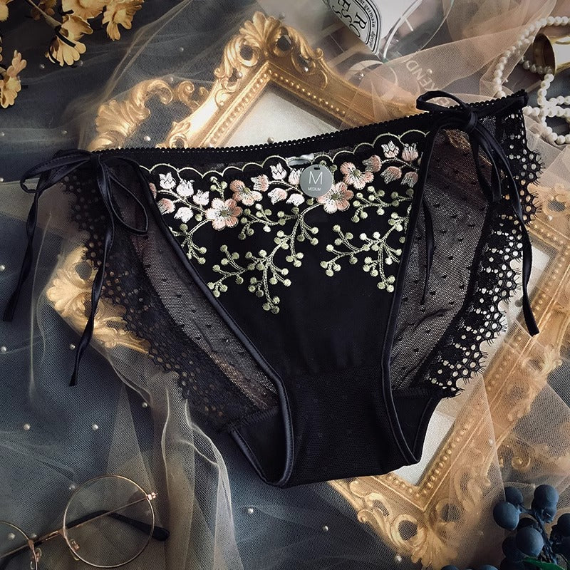 Sexy Lace Mesh Soft, Comfortable and Fashionable Low-waist Briefs