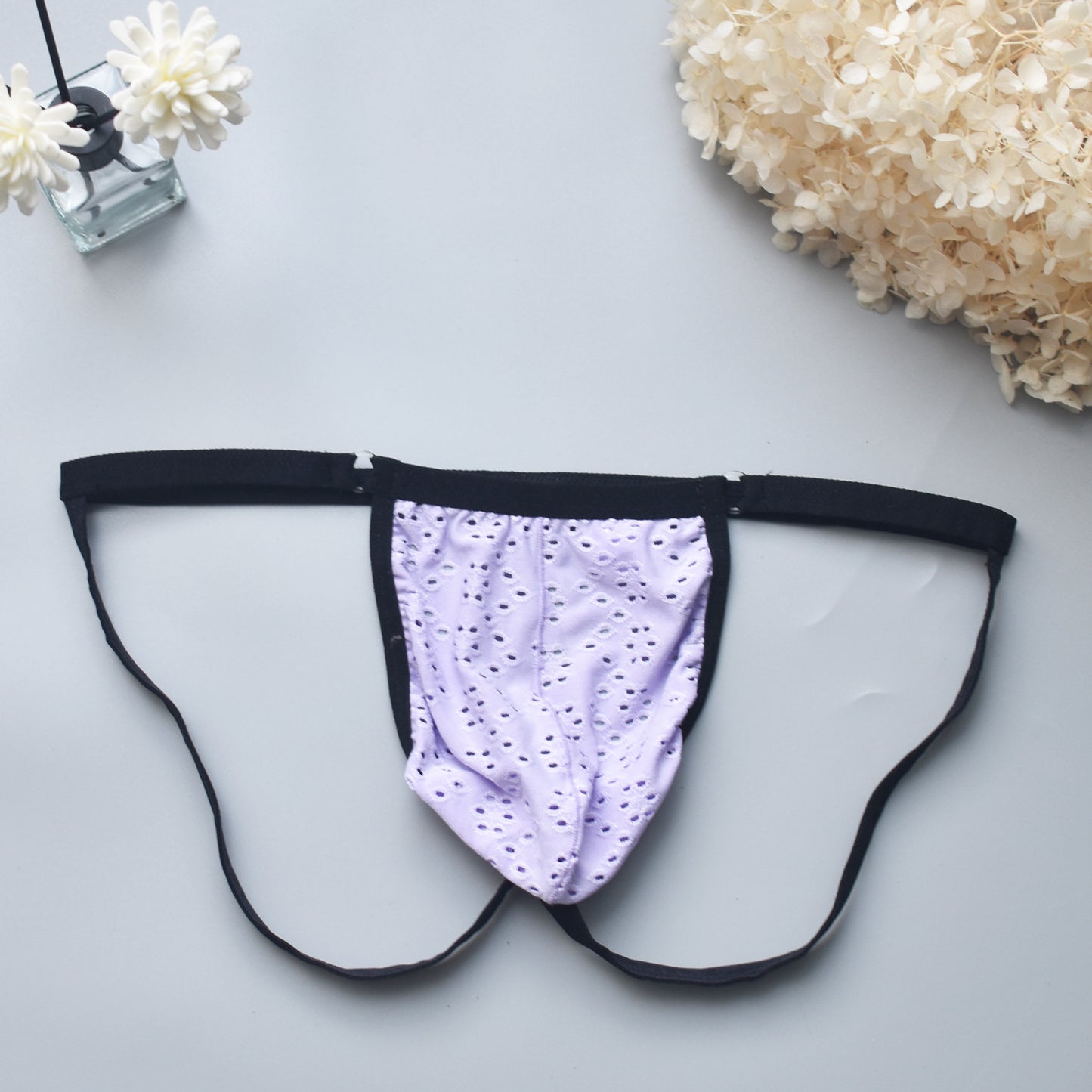 Sexy men's underwear with exposed buttocks