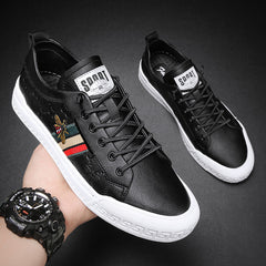 Trendy men's casual leather shoes