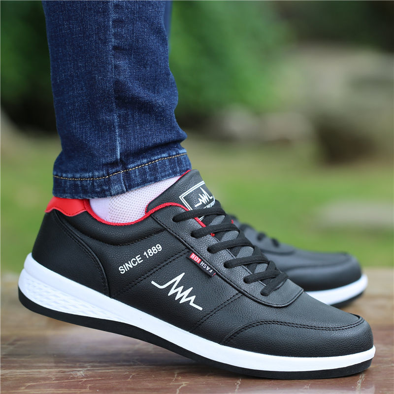 Warm and velvet casual leather sneakers