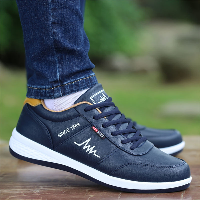 Warm and velvet casual leather sneakers