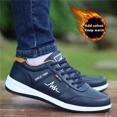 Warm and velvet casual leather sneakers